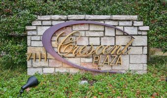 7111 WOODMONT Ave 814, Bethesda, MD 20815