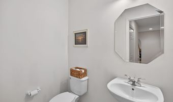 5 Blue Meadow Ct 5, Bourne, MA 02532