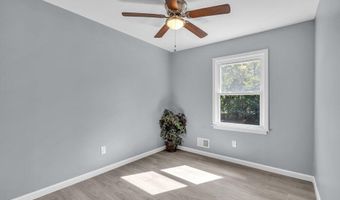 91 Highland Dr, Barnegat, NJ 08005