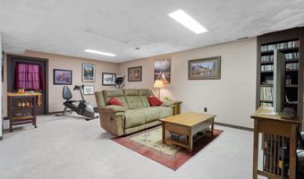 24352 State Hwy Ee, Aurora, MO 65605