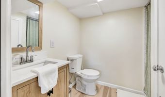 14 N Coe Ln, Ansonia, CT 06401