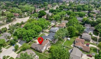 3026 N Stratford Rd, Arlington Heights, IL 60004