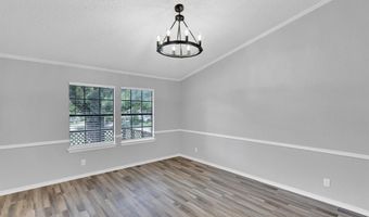 100 Chambers Dr, Alvarado, TX 76009