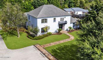 9324 Forest Rd, Abbeville, LA 70510