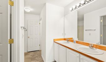 16212 SW AUDUBON St 201, Beaverton, OR 97003