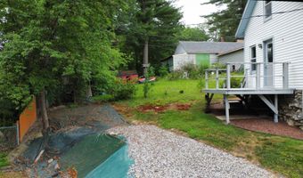 46 Crest Ave, Auburn, ME 04210