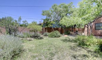 525 SOLANO Dr SE, Albuquerque, NM 87108