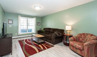 78 Pasture Dr, Manchester, NH 03102
