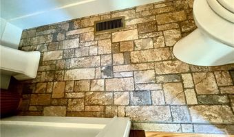 156 Lake Oglethorpe Dr, Arnoldsville, GA 30619