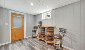 5538 Silverpoint Dr, Cincinnati, OH 45247