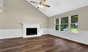 10480 Summer Creek Dr, Alpharetta, GA 30022