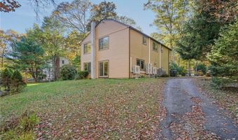 550 Twin Brook Ln, Coventry, RI 02816