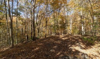 4 Laurel Ln, Clinton, CT 06413