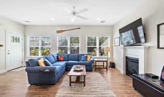 82 Patriot Way, Arundel, ME 04046