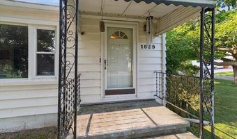 1629 W Oakley Park Rd, Commerce Twp., MI 48390