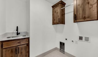 818 SE 35TH St, Battle Ground, WA 98604