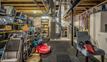 289 Springview St, Ann Arbor, MI 48103