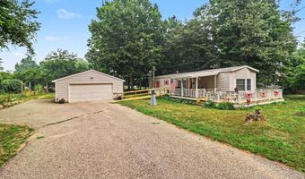 17039 3rd St, Arcadia, MI 49613