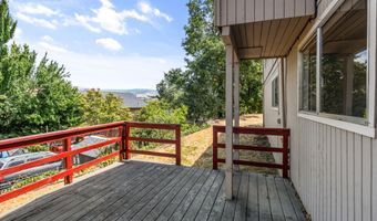1179 N Main St, Ashland, OR 97520