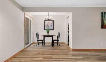 8824 134th St W, Apple Valley, MN 55124