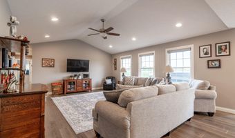 110 Timber Trl, Anna, OH 45302