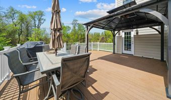 33 WATERTON Dr, Bear, DE 19701