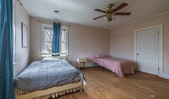 171 E State St, Athens, OH 45701