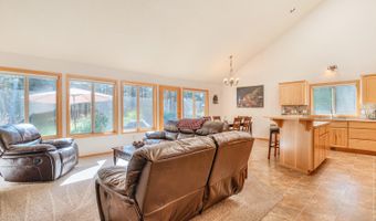 17295 Azusa Rd, Bend, OR 97707