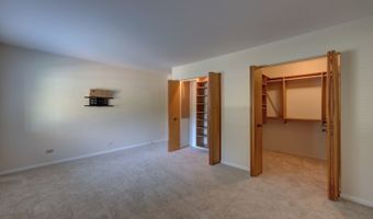 1030 S FERNANDEZ Ave 1T, Arlington Heights, IL 60005