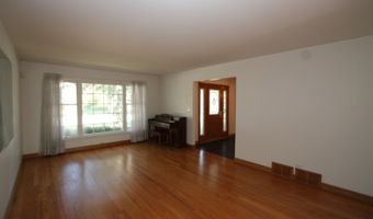 2405 E Miner St, Arlington Heights, IL 60004