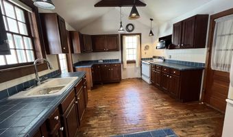 927 Carver St, Brandon, VT 05733