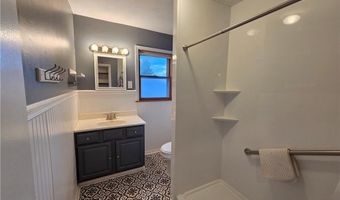 524 Pin Oak St, Adrian, MO 64720