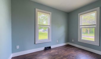 100 N AUSTIN Ave, Abingdon, IL 61410