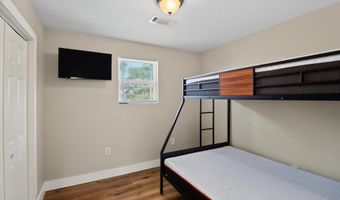 6007 Tyler St, Bay St. Louis, MS 39520
