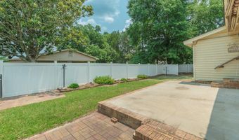 61 Bignon St, Barnwell, SC 29812