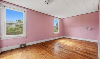 1427 Duss Ave, Ambridge, PA 15003