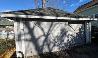 68 Park St, Belfast, ME 04915