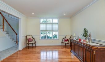 220 Lloyd Rd, Aberdeen, NJ 07747