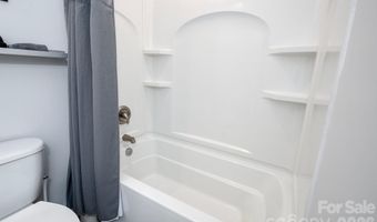18 Oteen Park Pl, Asheville, NC 28805