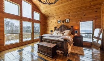 18999 River Rd, Athens, OH 45701