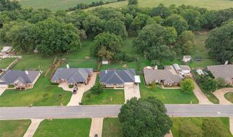 222 Country Club Dr, Benton, LA 71006