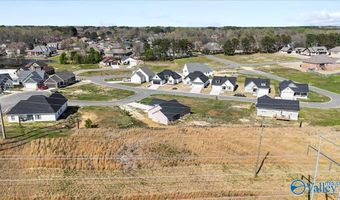 15 Swanee Dr, Albertville, AL 35950