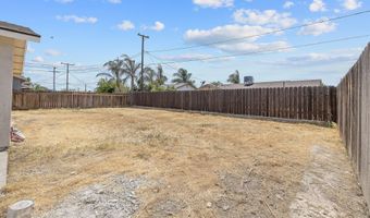 11456 Manzanita St, Armona, CA 93202