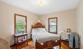 156 E Weisheimer Rd, Columbus, OH 43214