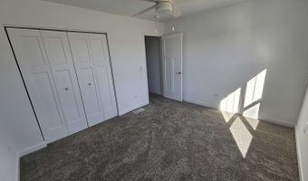 334 N Masters Dr, Addison, IL 60101