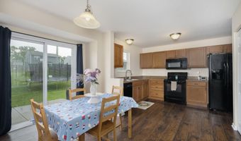 946 Willow Creek Dr, Alexandria, KY 41001