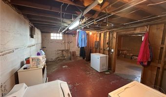 607 S 2nd St W, Baker, MT 59313