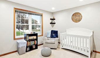 1670 Yosemite Pkwy, Algonquin, IL 60102