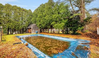 24 Ventura Dr, Brooklyn, CT 06234