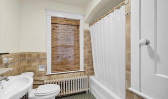 325 E LANCASTER Ave, Reading, PA 19607